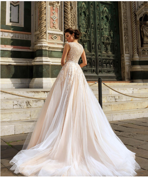 Simonetta wedding dress with lace detail